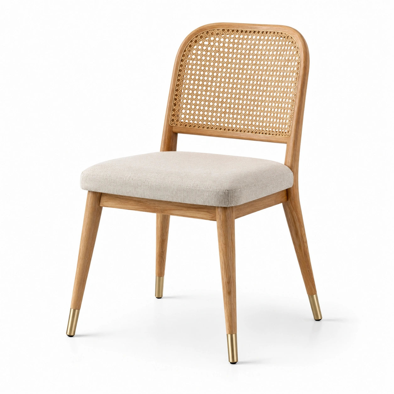 Chaise en bois avec dossier en rotin et assise en tissu beige